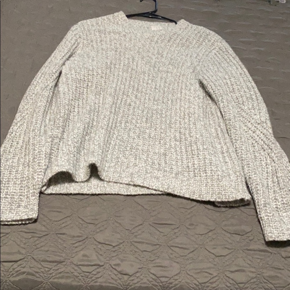 XL gray sweater